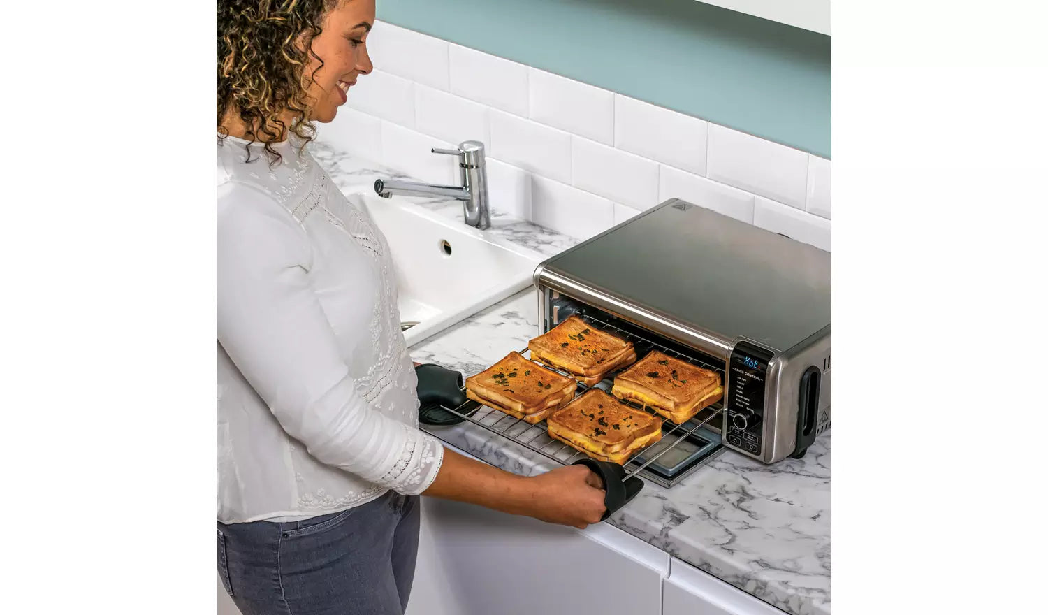 Ninja Foodi 8-in-1 Flip SP101UK Mini Oven